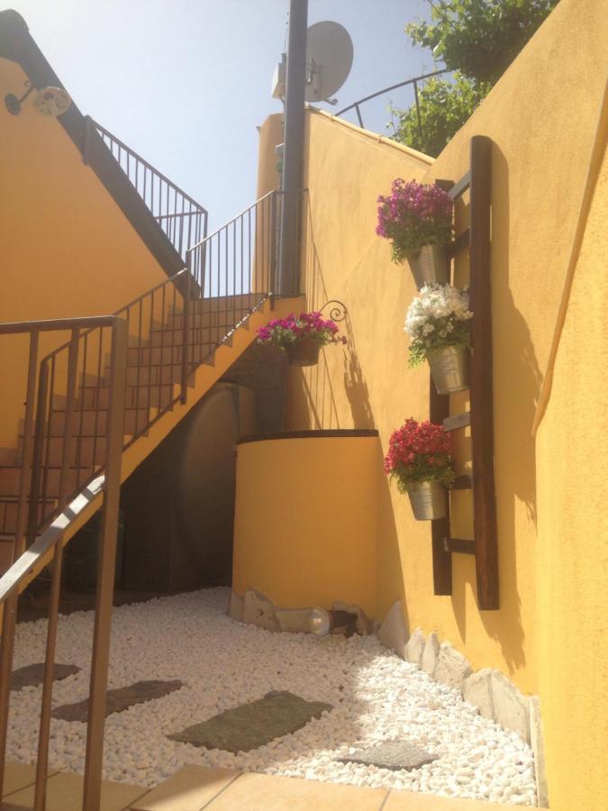 Camilla Affitta Camere Nicolosi Exterior foto