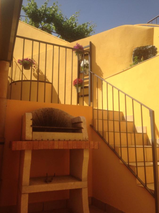 Camilla Affitta Camere Nicolosi Exterior foto