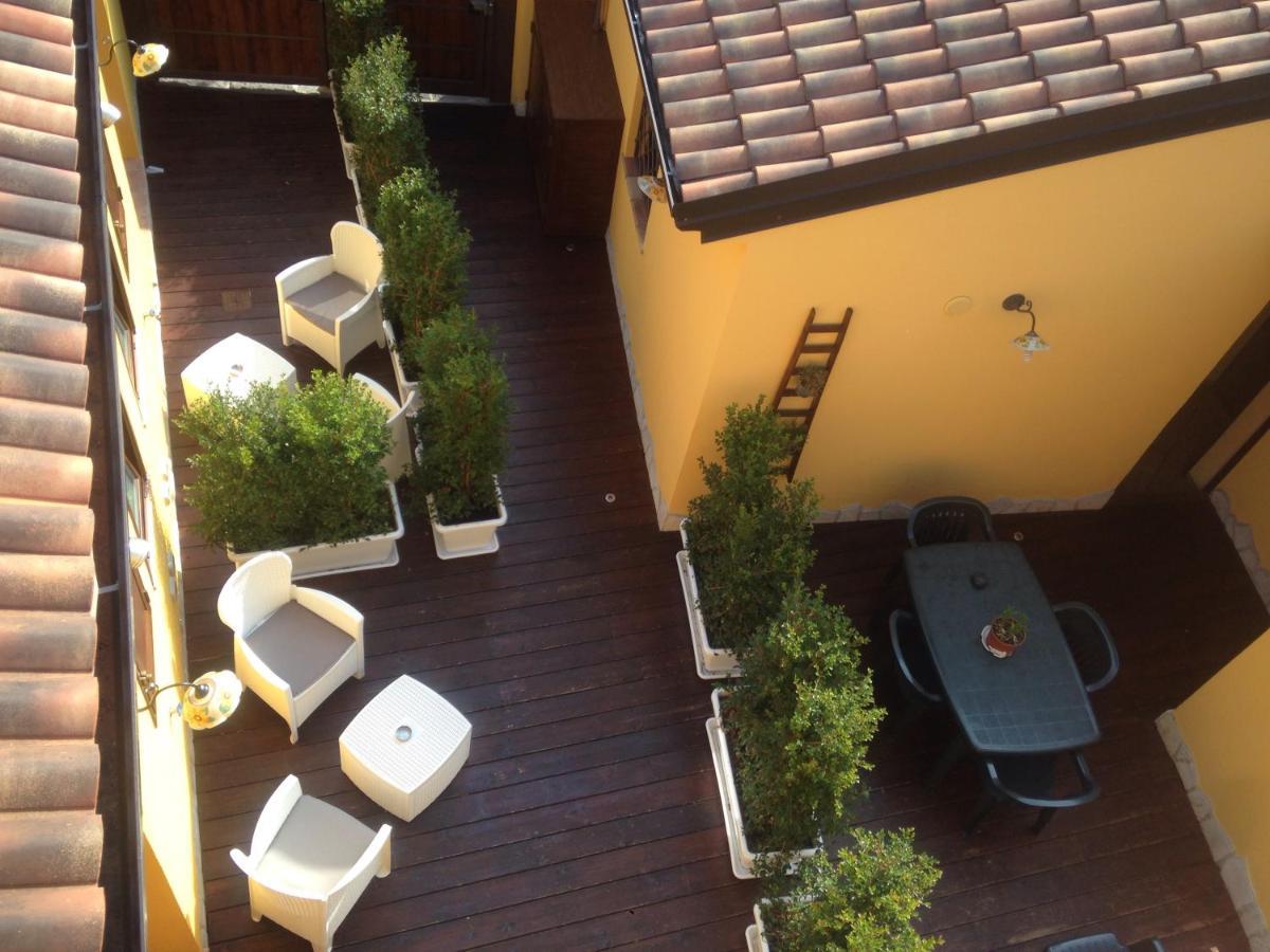Camilla Affitta Camere Nicolosi Exterior foto